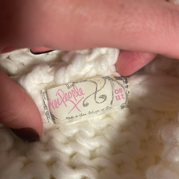 Free People Beanie with Puff - Picture 3 of 3